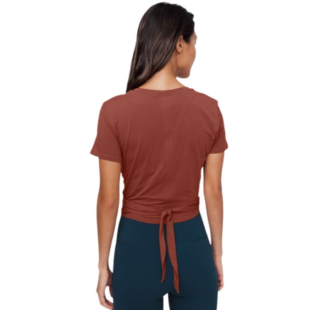 LULULEMON Time to Restore crop shirt women’s top size 6
